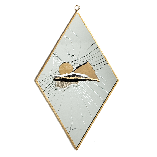 Black Lined Mountain no chain 150 copy.png